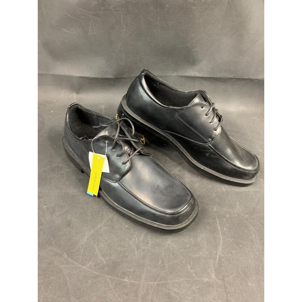 State Street Men’s size 13 Black Dress Shoe with laces New Never Worn